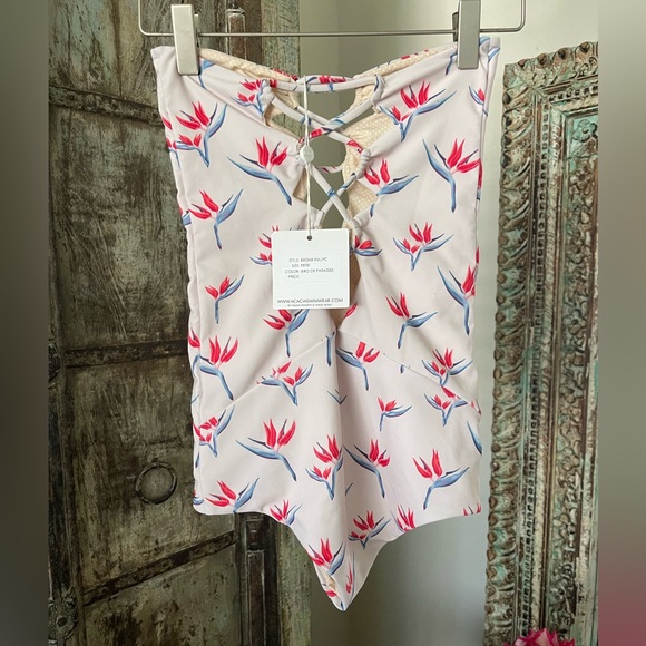 NWT Acacia P Bird Of Paradise Bronx One Piece 🕊️ - Picture 3 of 5